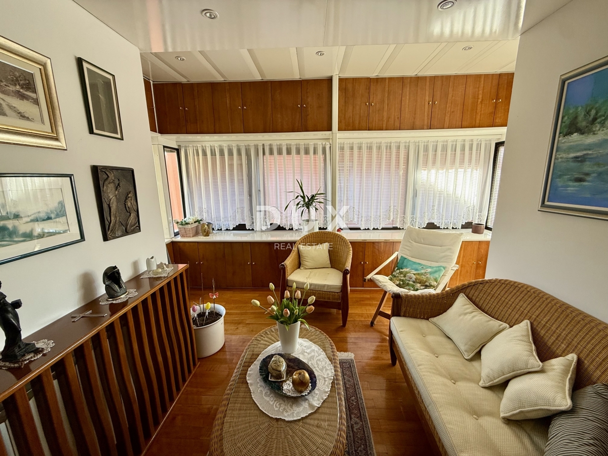 ZAGREB, MAKSIMIR - družinska hiša na odlični lokaciji!