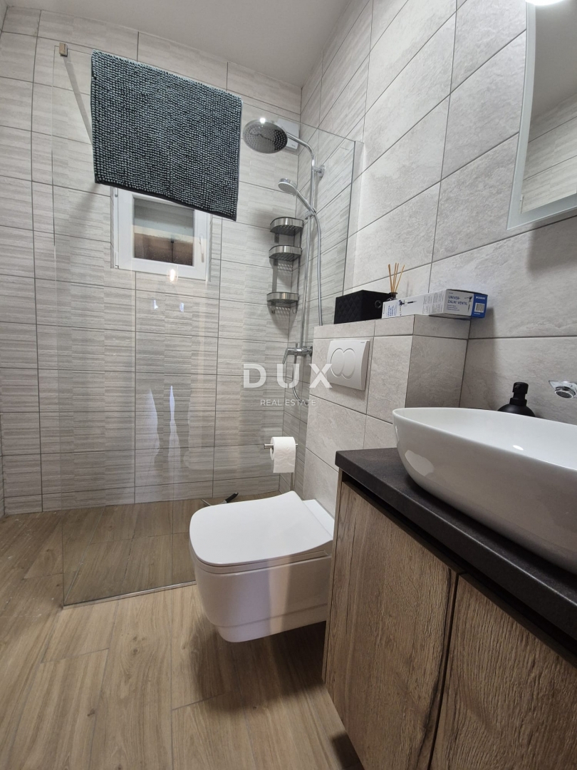 ZADAR, SELINE - PRILOŽNOST! Hiša v 1. vrsti do morja