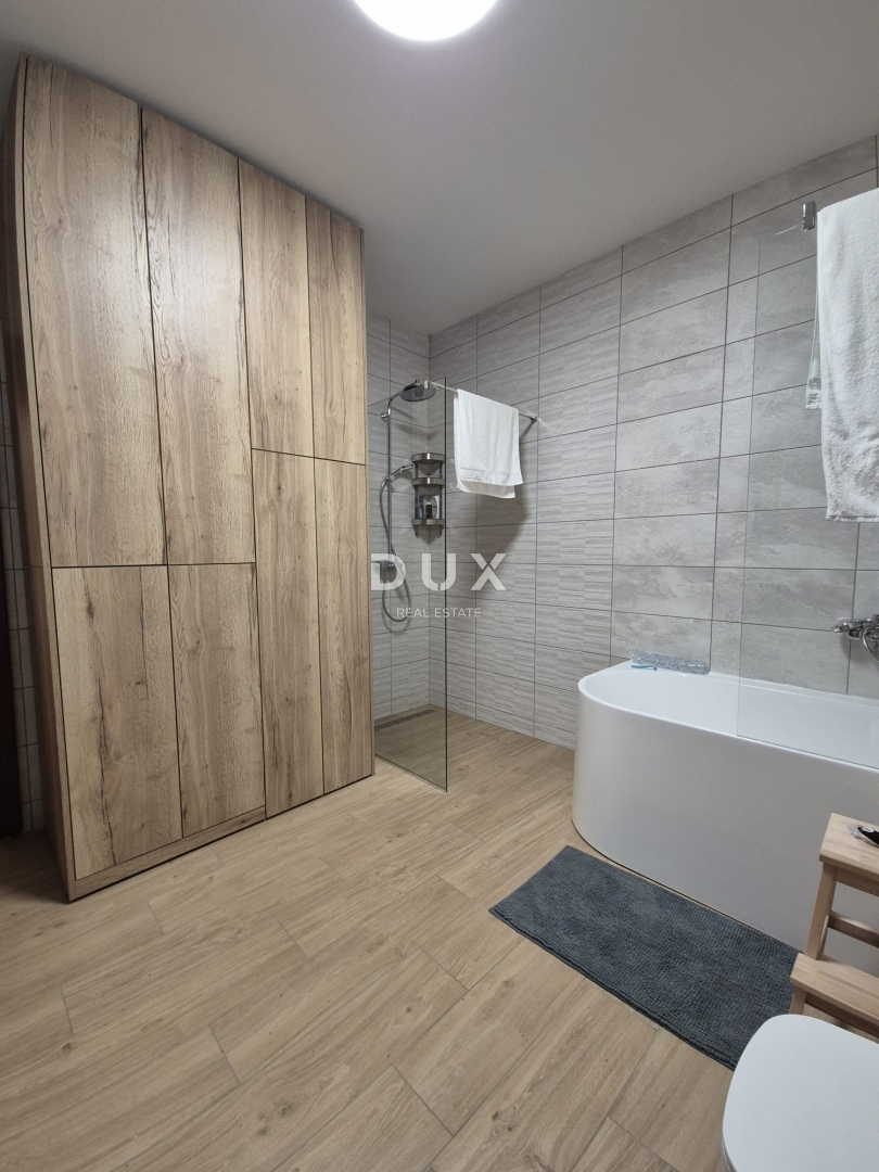 ZADAR, SELINE - PRILOŽNOST! Hiša v 1. vrsti do morja