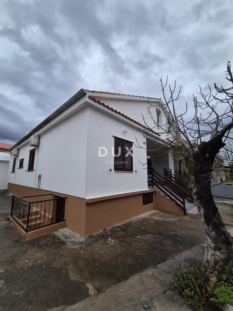 ZADAR, SELINE - PRILOŽNOST! Hiša v 1. vrsti do morja