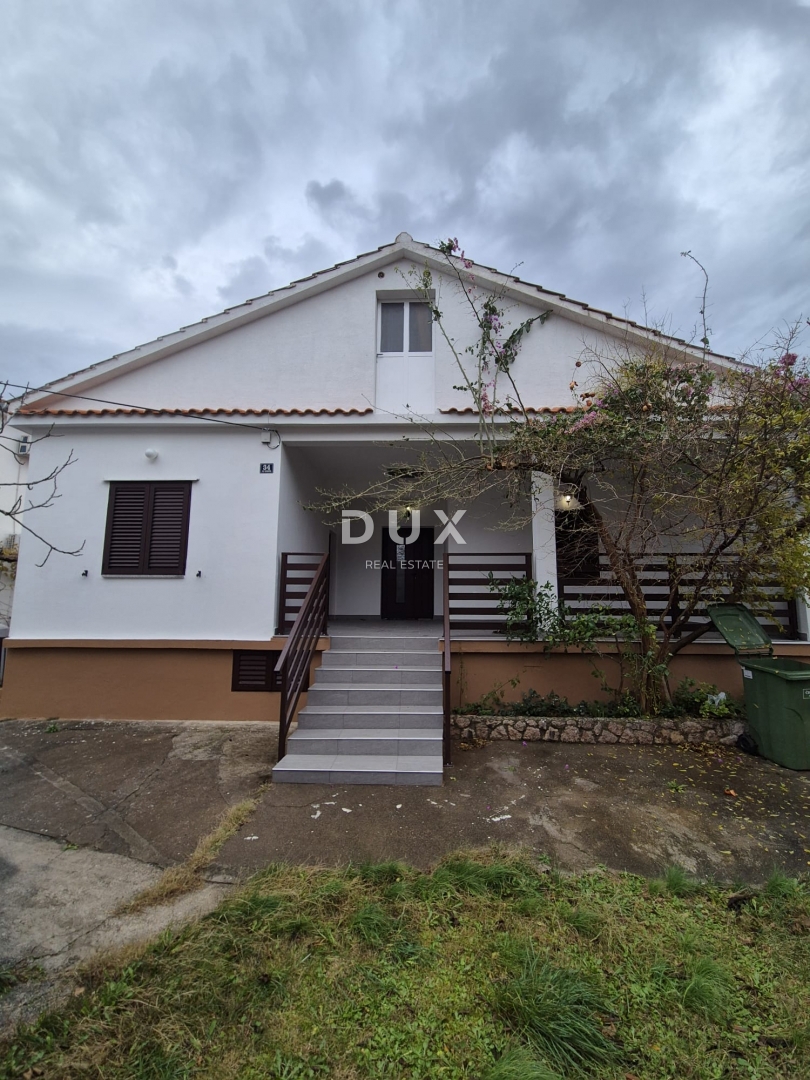 ZADAR, SELINE - PRILOŽNOST! Hiša v 1. vrsti do morja