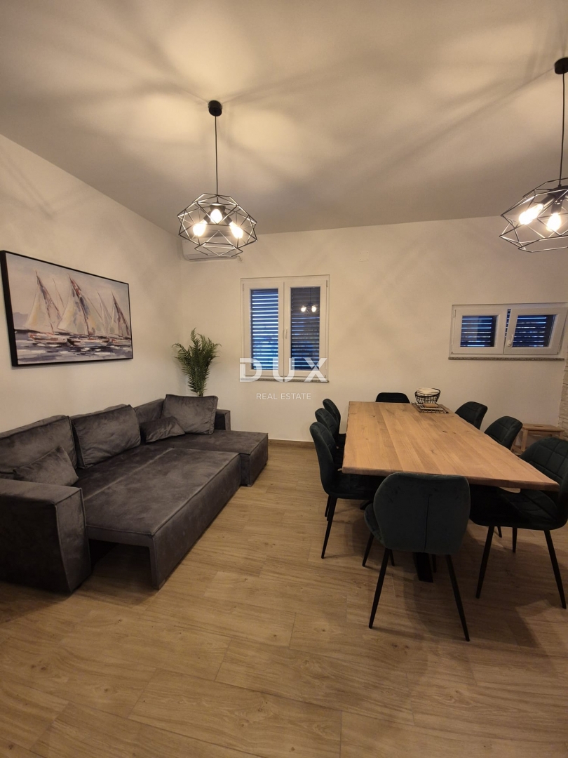 ZADAR, SELINE - PRILOŽNOST! Hiša v 1. vrsti do morja