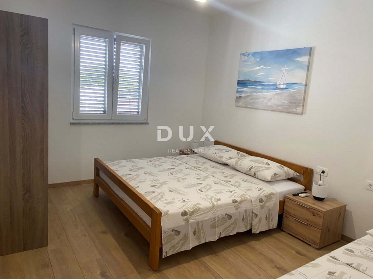 ZADAR, SELINE - PRILOŽNOST! Hiša v 1. vrsti do morja