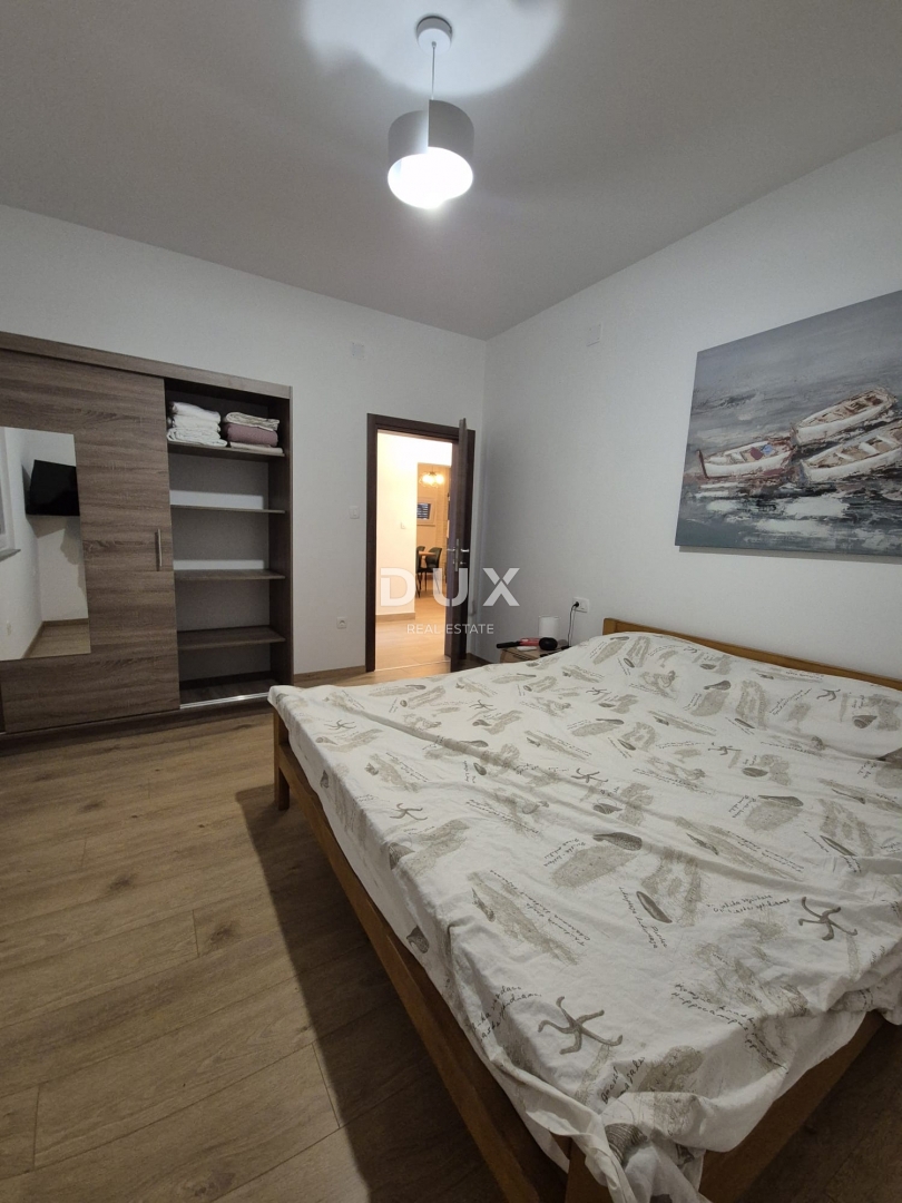 ZADAR, SELINE - PRILOŽNOST! Hiša v 1. vrsti do morja