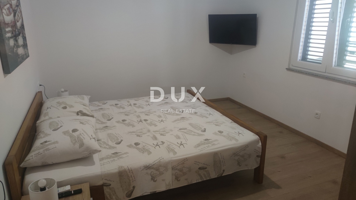 ZADAR, SELINE - PRILOŽNOST! Hiša v 1. vrsti do morja