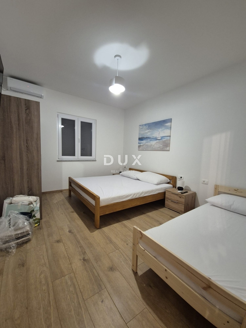 ZADAR, SELINE - PRILOŽNOST! Hiša v 1. vrsti do morja