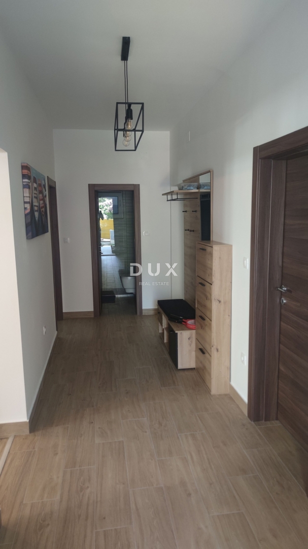 ZADAR, SELINE - PRILOŽNOST! Hiša v 1. vrsti do morja