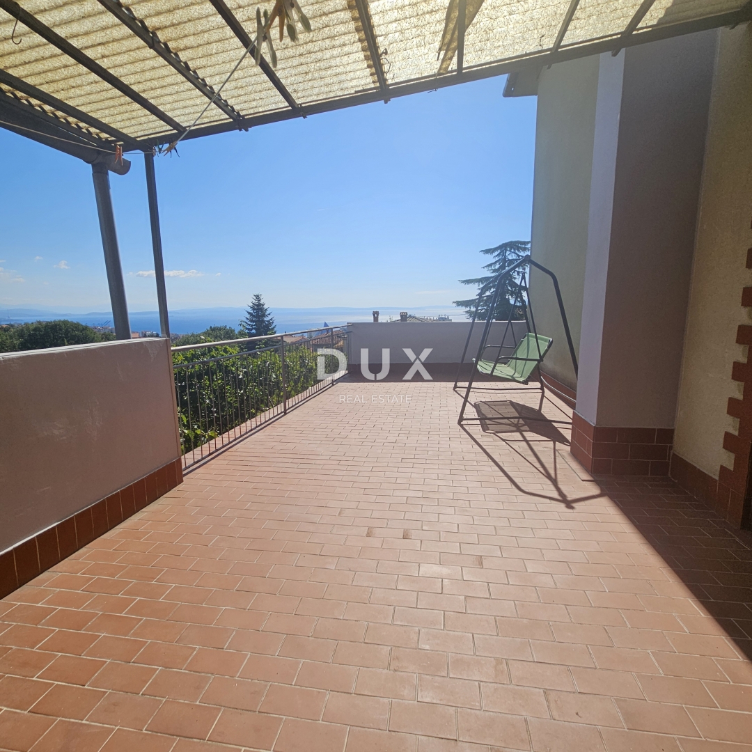 RIJEKA, ZAMET - 2-sobno stanovanje z dnevno sobo v zasebni hiši, terasa, pogled na morje, SAMO PRI NAS!