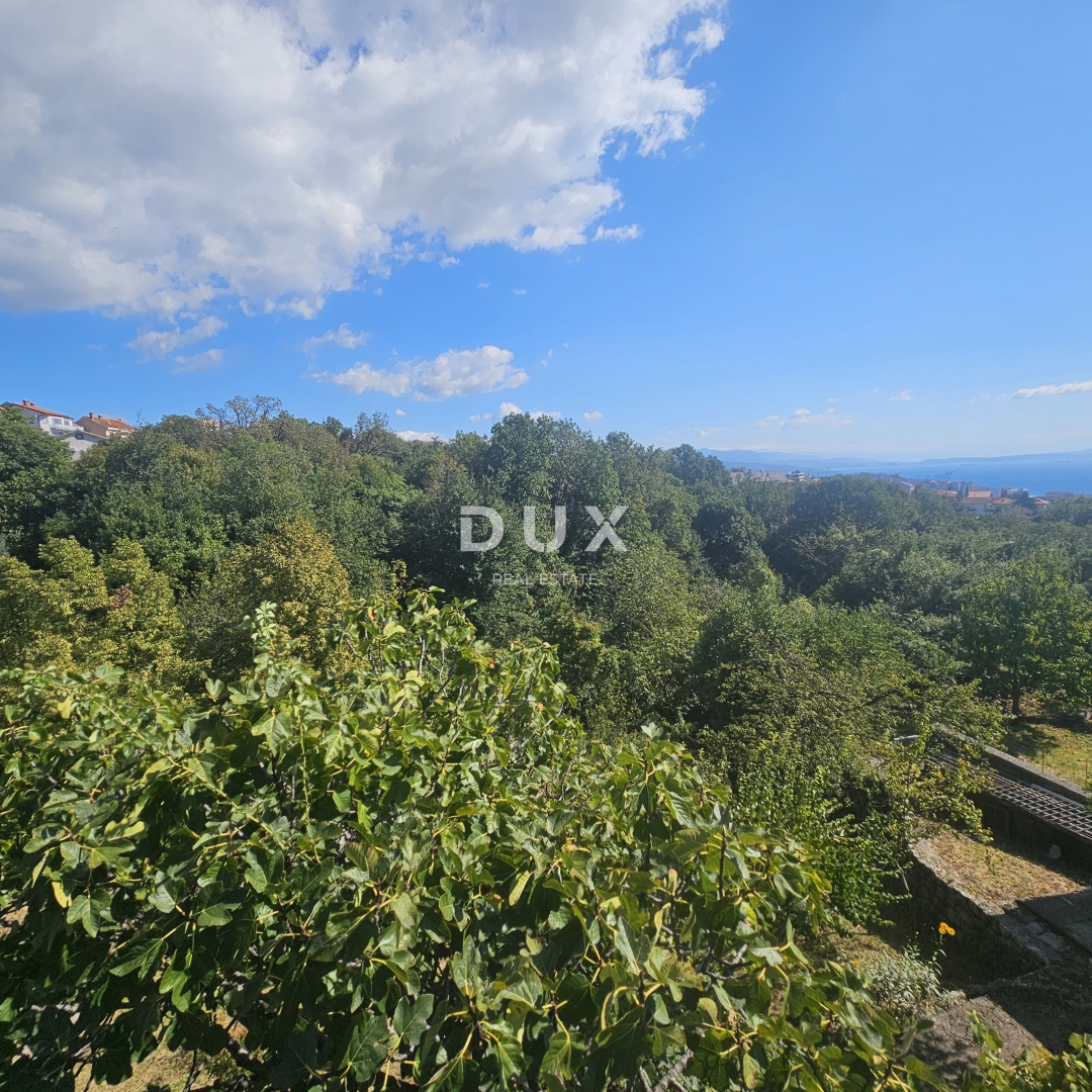 RIJEKA, ZAMET - 2-sobno stanovanje z dnevno sobo v zasebni hiši, terasa, pogled na morje, SAMO PRI NAS!