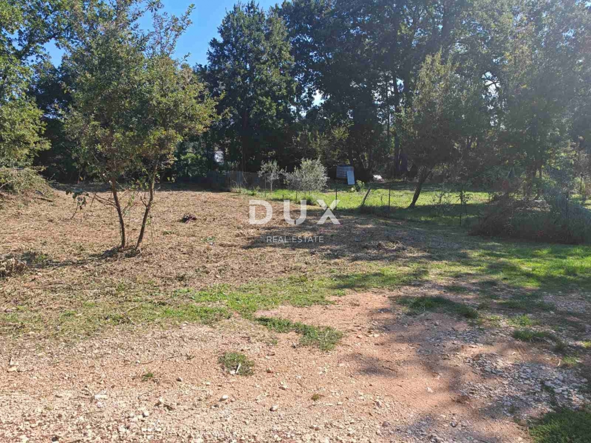 ISTRA, MUNTIĆ - Vikend parcela v bližini Pule
