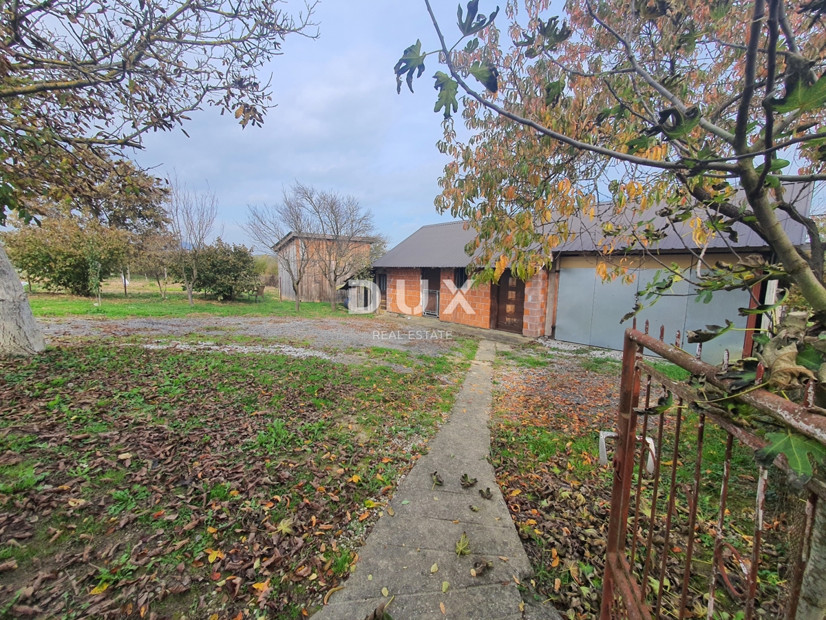 ZAGREB, SESVETE - Hiša z velikim vrtom - idealna za družino ali investicijo v več stanovanjskih enot