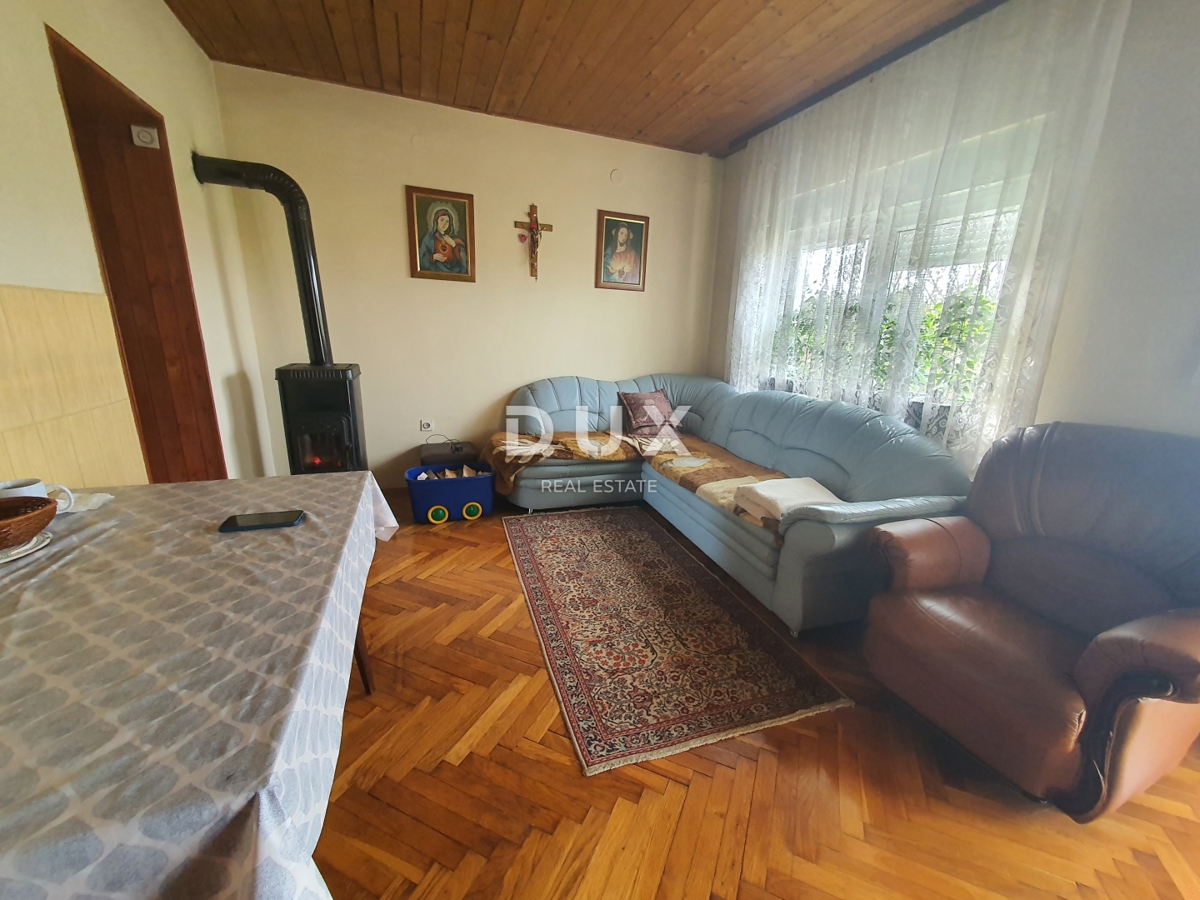 ZAGREB, SESVETE - Hiša z velikim vrtom - idealna za družino ali investicijo v več stanovanjskih enot