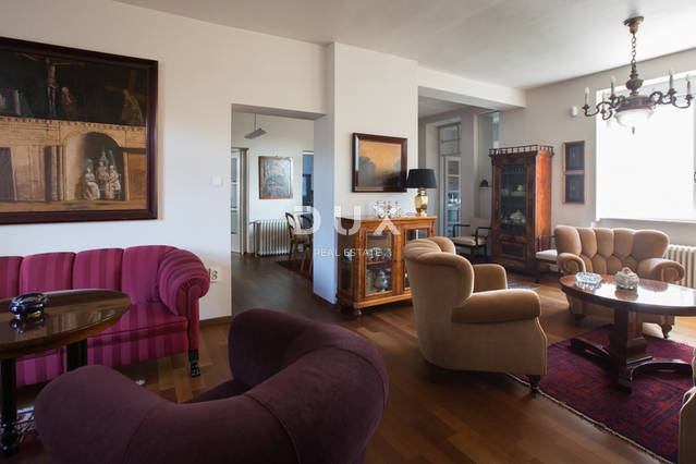 ZAGREB, MAKSIMIR - Vila v centru Zagreba