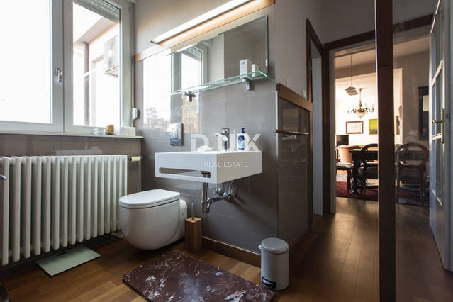 ZAGREB, MAKSIMIR - Vila v centru Zagreba