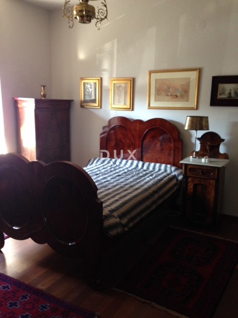 ZAGREB, MAKSIMIR - Vila v centru Zagreba