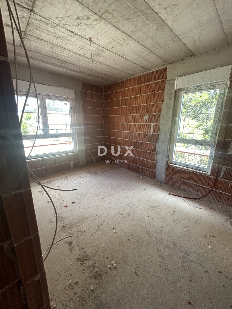 ŠIBENIK, SRIMA - Luksuzno stanovanje v novogradnji, 300 m od morja in plaže