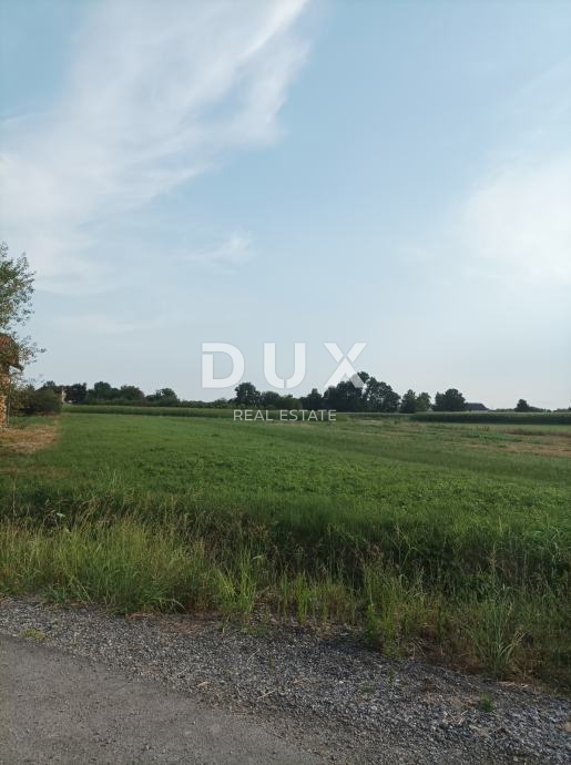 Zemljišče Brezovica, 945m2