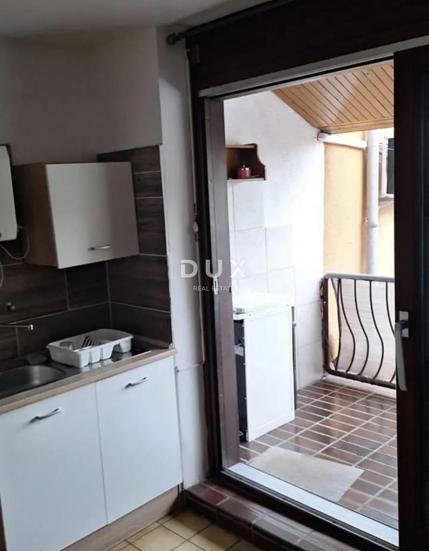 ISTRA, DUGA UVALA - Apartma s teraso in pogledom na morje