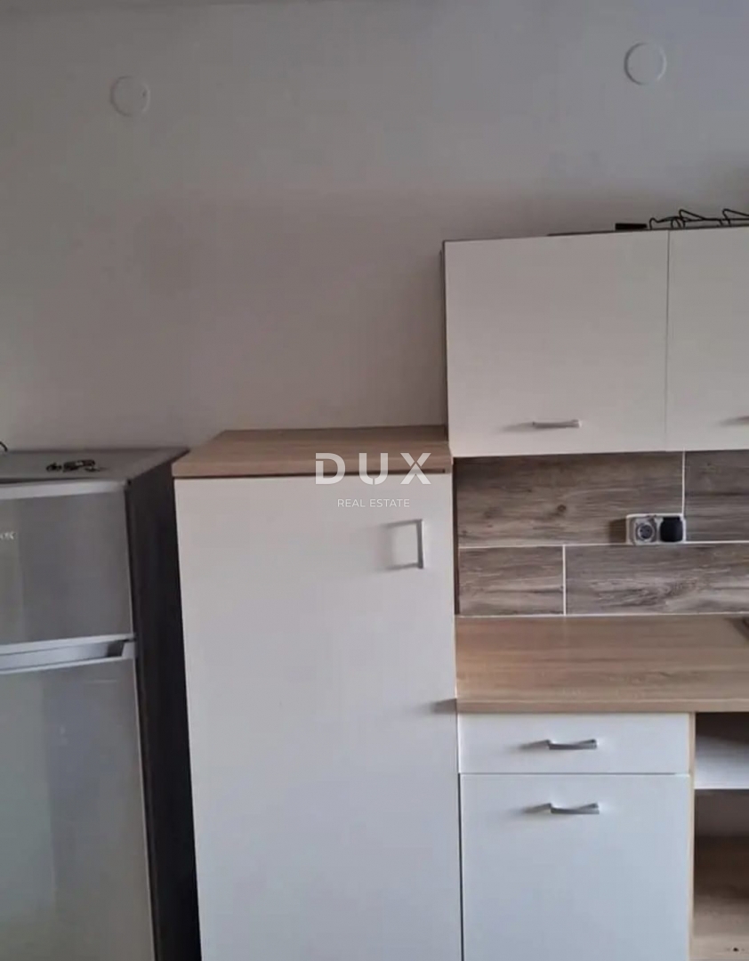 ISTRA, DUGA UVALA - Apartma s teraso in pogledom na morje