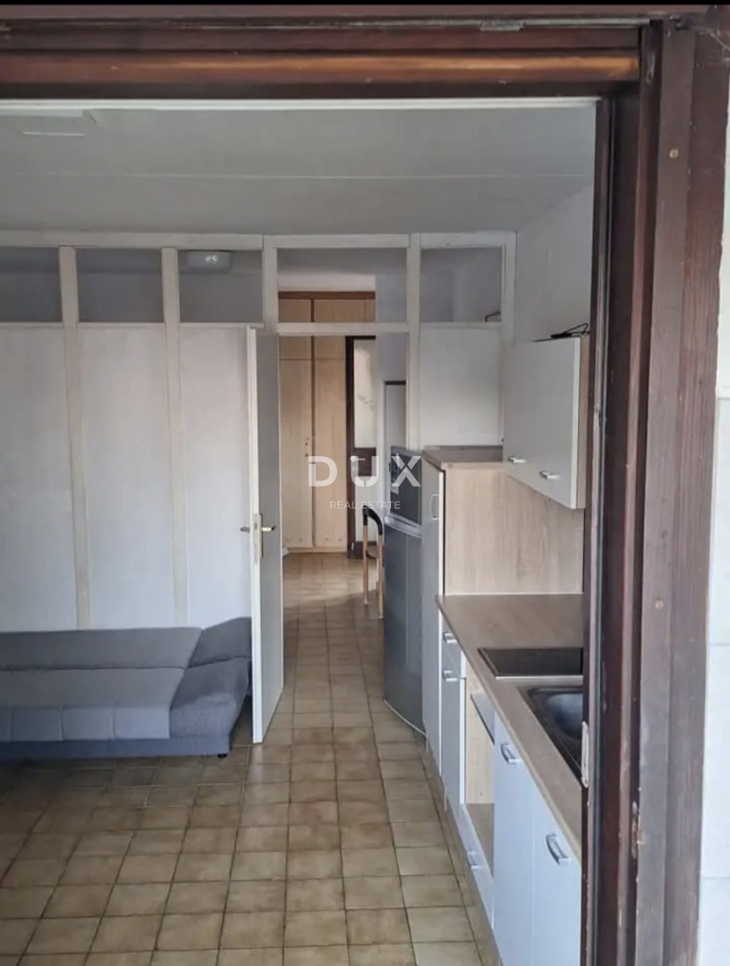 ISTRA, DUGA UVALA - Apartma s teraso in pogledom na morje