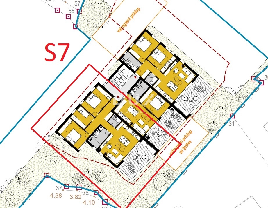 ŠIBENIK, SRIMA - Luksuzno stanovanje v novogradnji le 300 m od morja in plaže