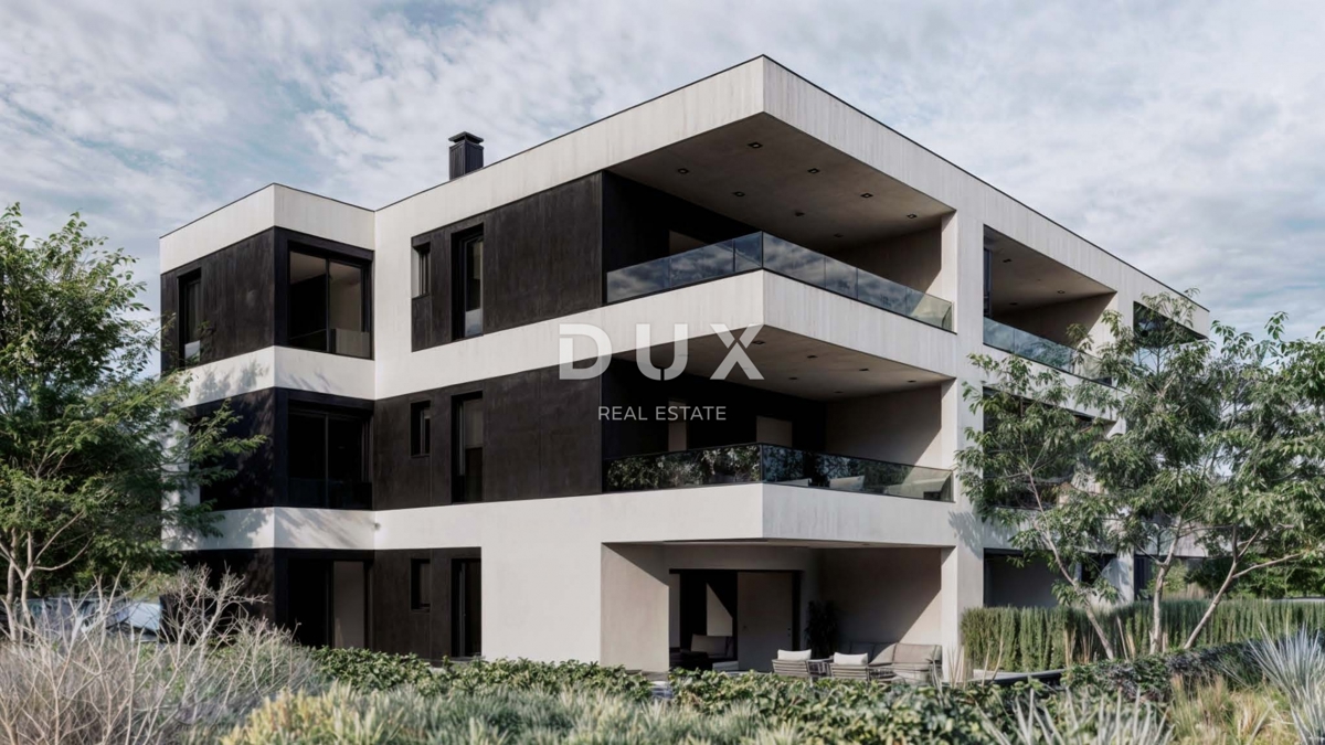 ŠIBENIK, SRIMA - Luksuzno stanovanje v novogradnji le 300 m od morja in plaže