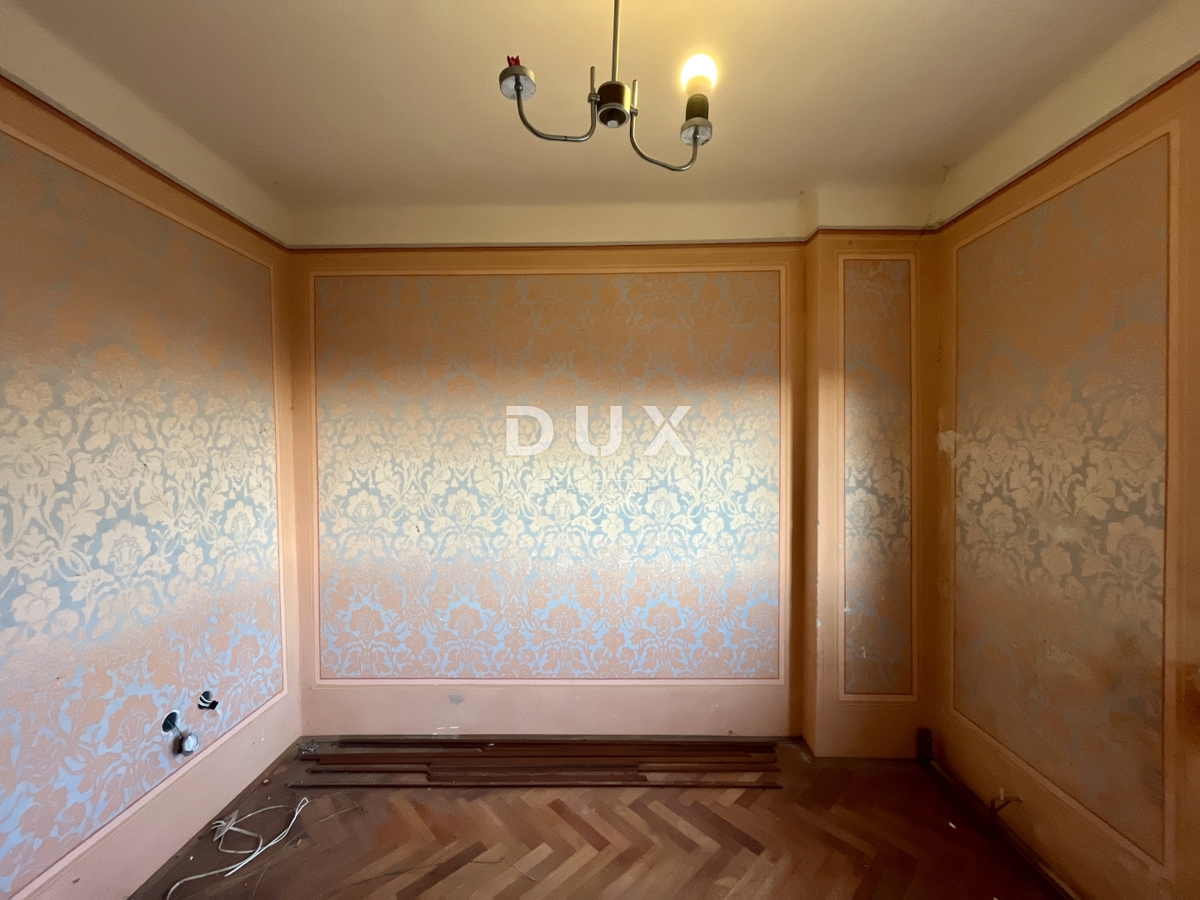 MATULJI - Hiša s potencialom!