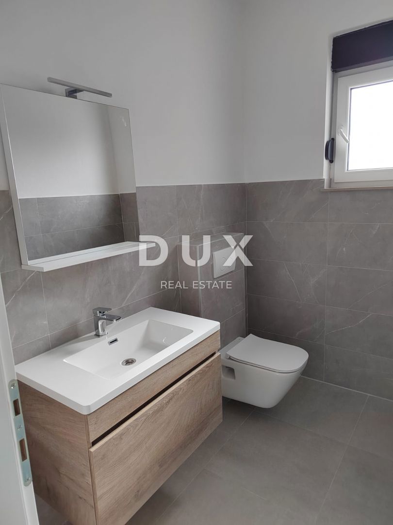 ISTRA, KRŠAN - Moderna enonadstropna hiša z zunanjim bazenom 111 m2