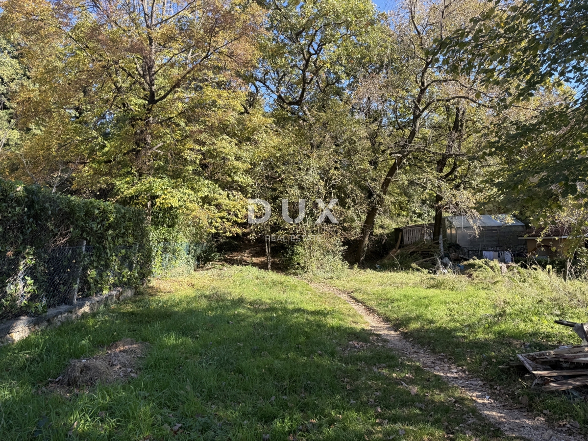 RIJEKA, DONJA DRENOVA - zazidljivo zemljišče na odlični lokaciji