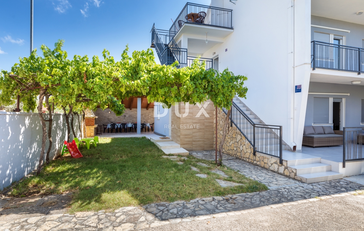 ISTRA, MEDULIN - Hiša s 3 stanovanjskimi enotami v bližini morja!