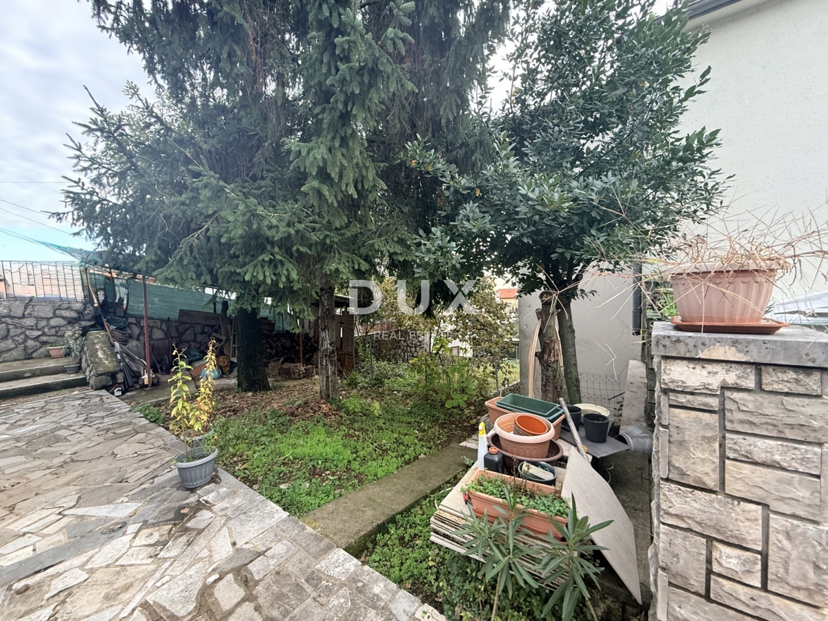 KASTAV, RUBEŠI - nedokončana etaža z veliko teraso in razgledom!