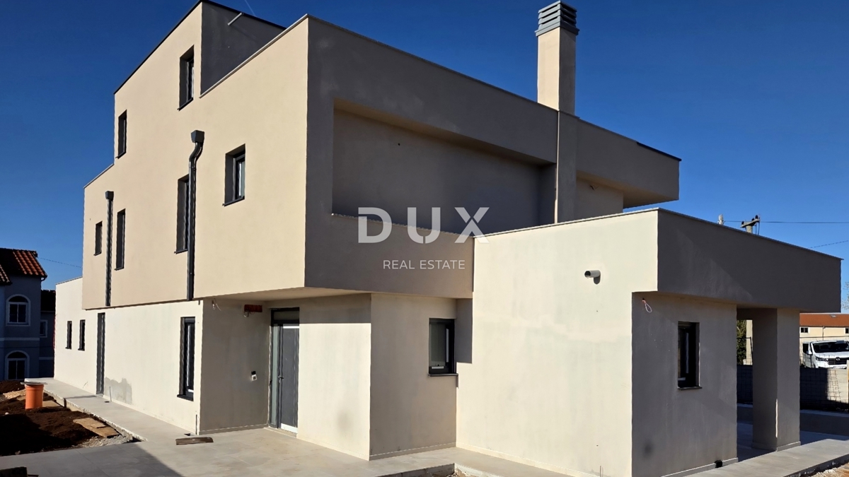 ISTRA, POREČ - Moderna hiša z bazenom