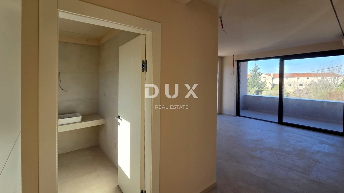 ISTRA, POREČ - Moderna hiša z bazenom