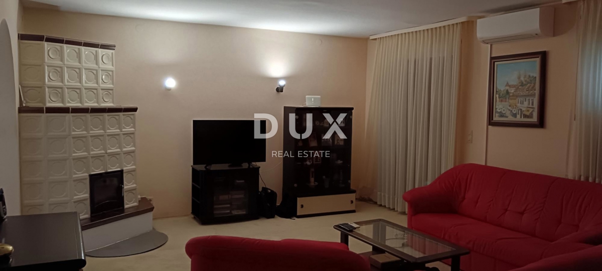 ISTRA, POREČ - Hiša na prostorni posesti z bazenom in popolno zasebnostjo!