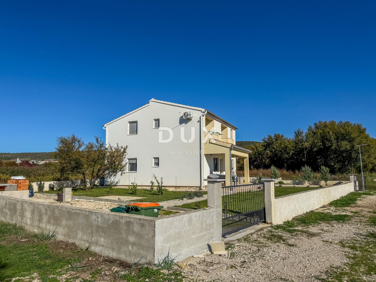 Hiša Posedarje, 96m2