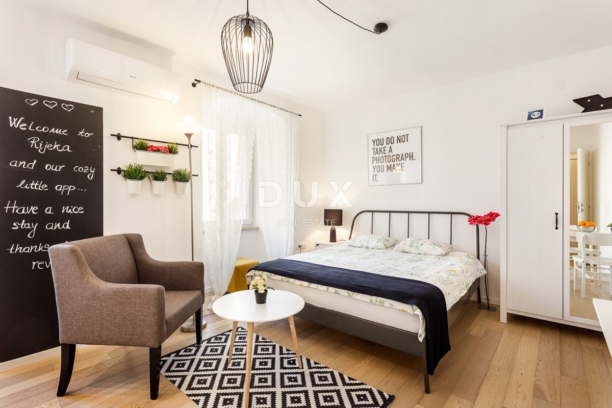 RIJEKA, CENTER - Dva ločena stanovanja s pogledom na morje, odlična investicijska priložnost