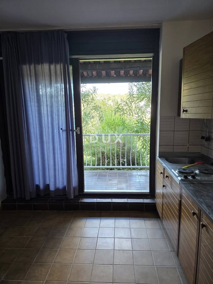 ISTRA, DUGA UVALA - Apartma blizu morja