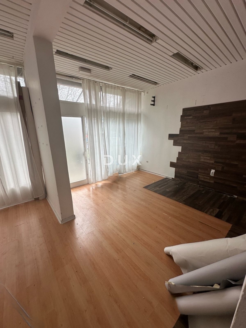 ZAGREB, DONJA DUBRAVA - Investicijska priložnost! Večnamenski poslovni prostor