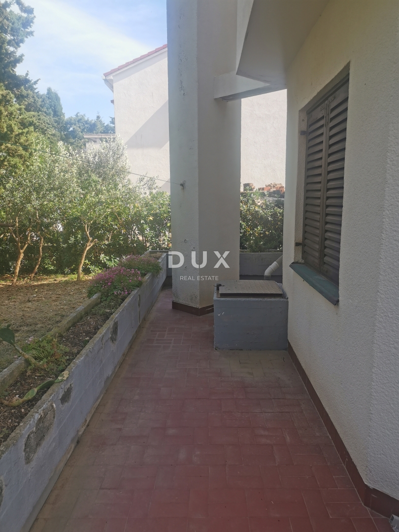 Hiša Novalja, 240m2