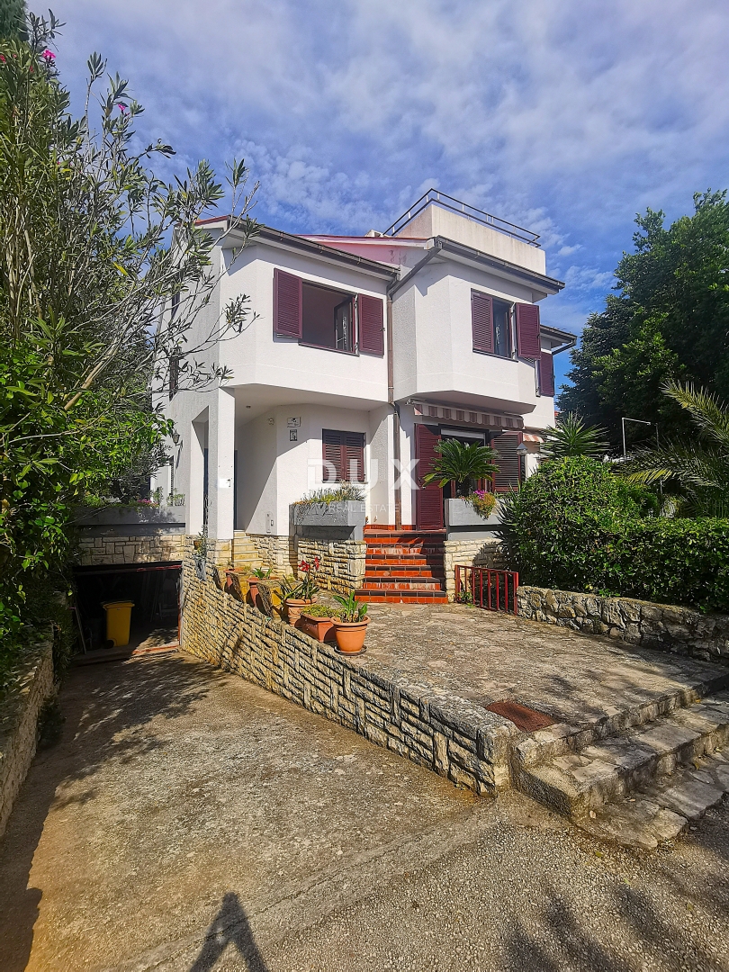 Hiša Novalja, 240m2