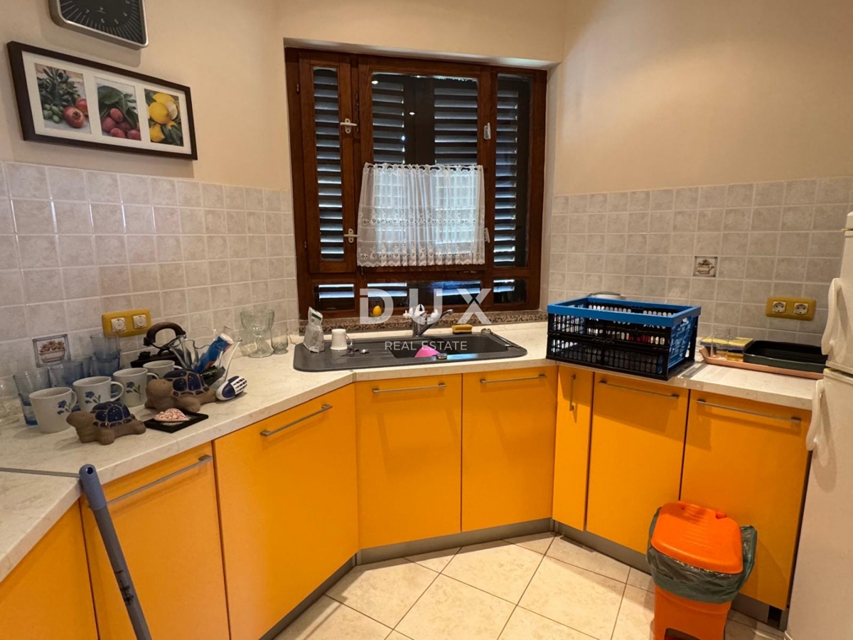 Hiša Novalja, 240m2