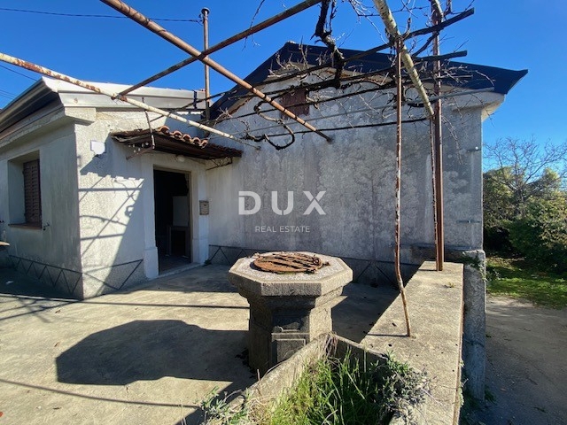 RIJEKA, VIŠKOVO - hiša in gospodarsko poslopje + dvorišče s pogledom na morje! PRILOŽNOST!