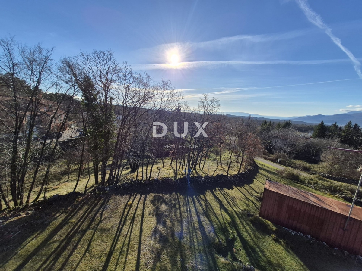 KLANA, ŠKALNICA - Gradbeno zemljišče na čudoviti lokaciji. Pogled na morje!