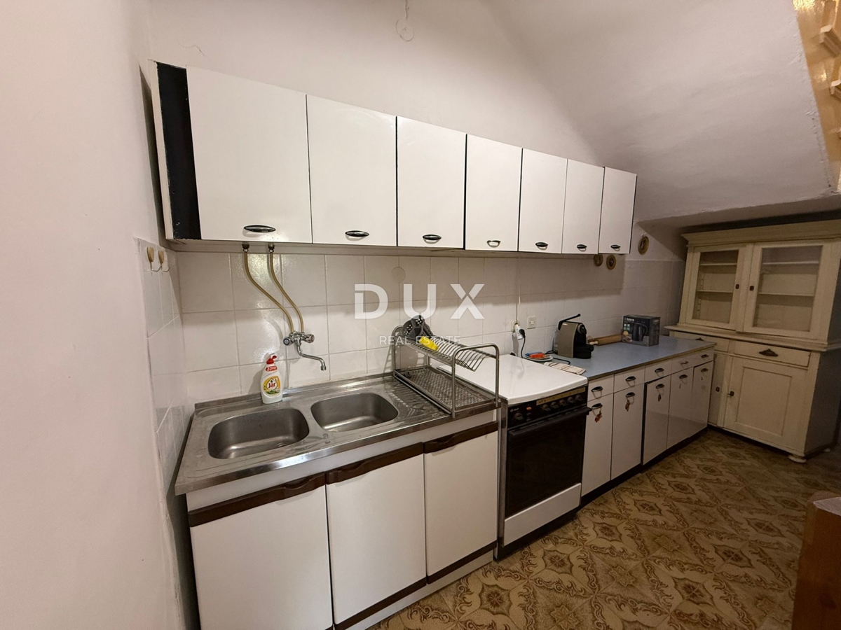 ISTRA, POREČ - Avtentična istrska hiša z dvema stanovanjskima enotama