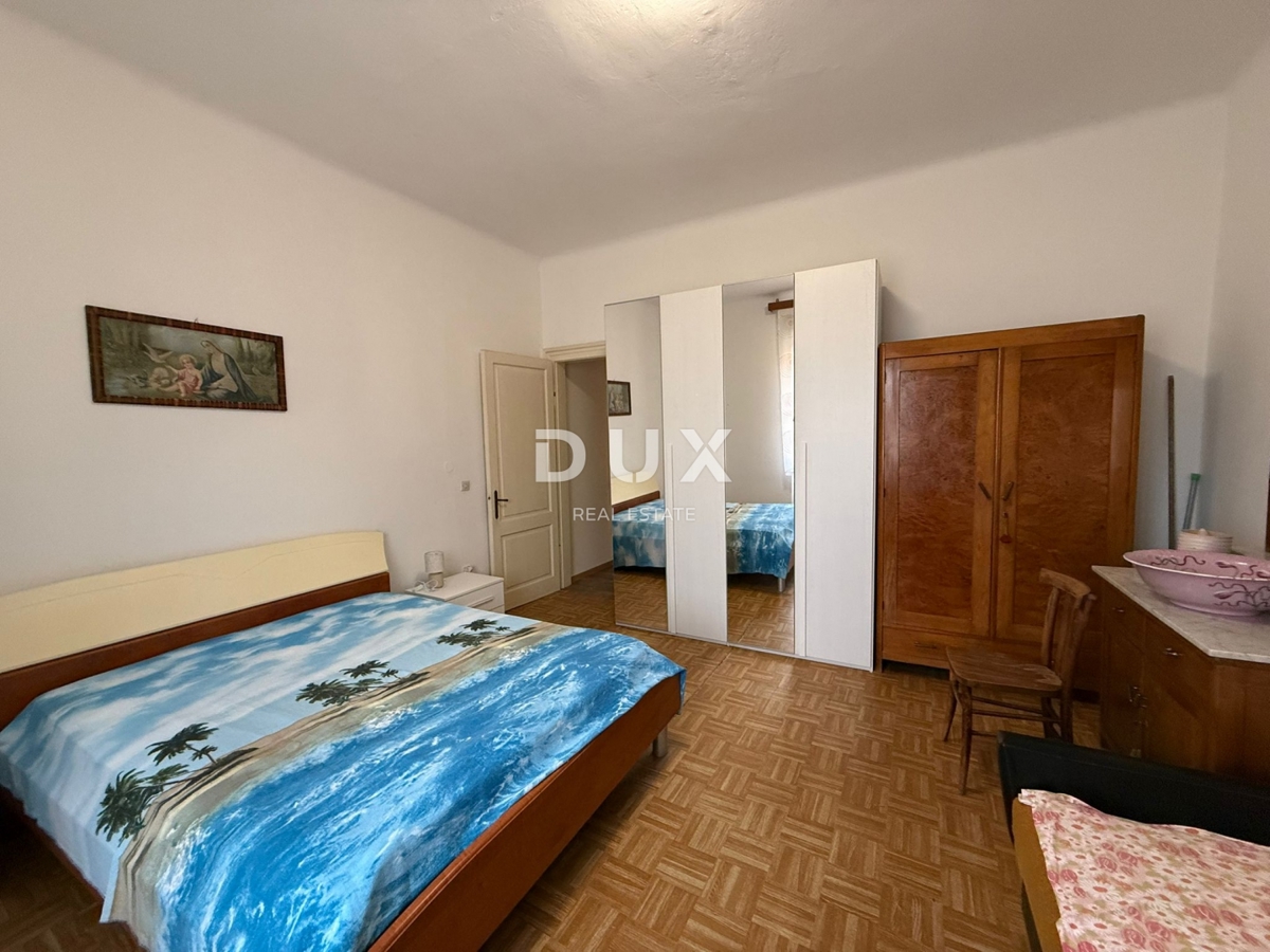 ISTRA, POREČ - Avtentična istrska hiša z dvema stanovanjskima enotama