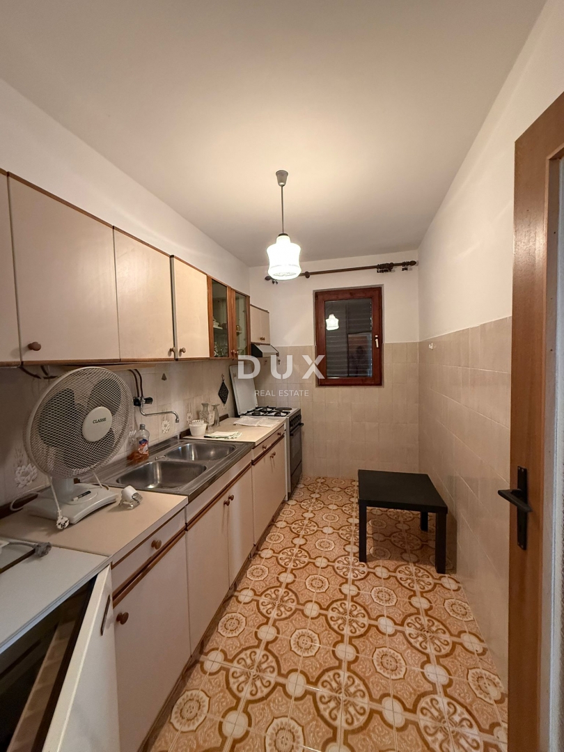 ISTRA, POREČ - Avtentična istrska hiša z dvema stanovanjskima enotama