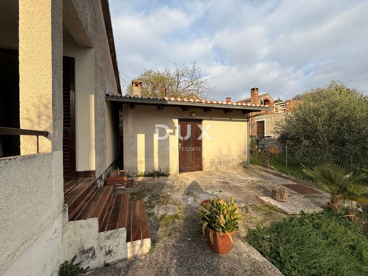 ISTRA, POREČ - Avtentična istrska hiša z dvema stanovanjskima enotama