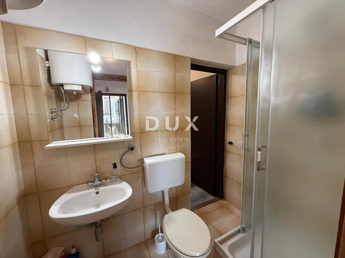 ISTRA, POREČ - Avtentična istrska hiša z dvema stanovanjskima enotama