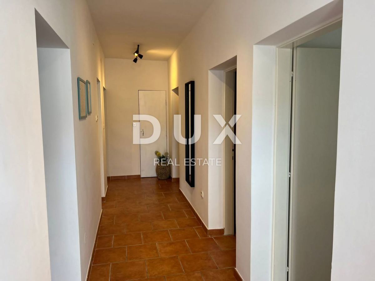 CRIKVENICA - Apartma na odlični lokaciji, 200 m od morja