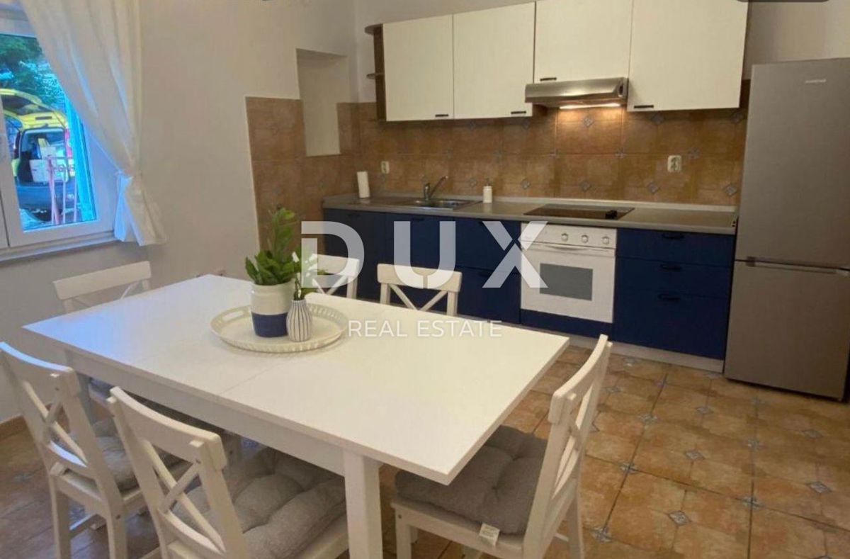 CRIKVENICA - Apartma na odlični lokaciji, 200 m od morja